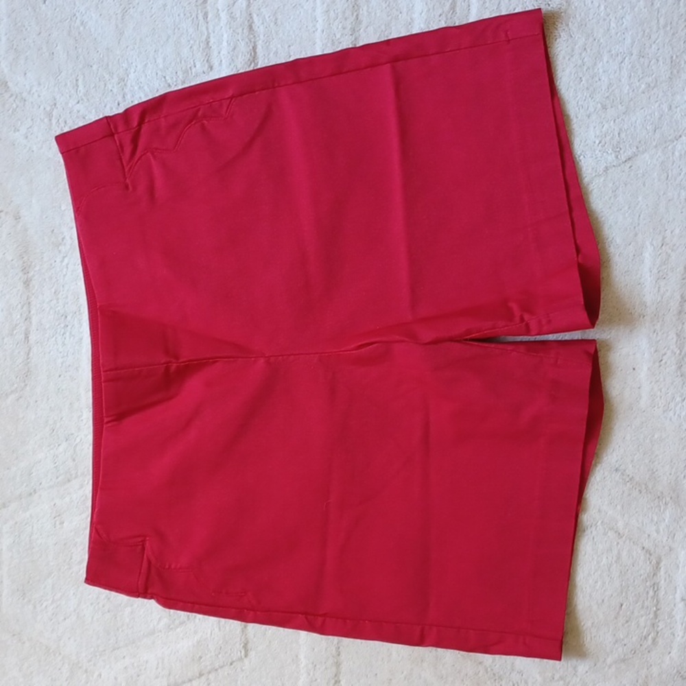 Violets&Roses🌹Red Flat Front Hidden Waistband Shorts Scalloped Faux Pockets W12